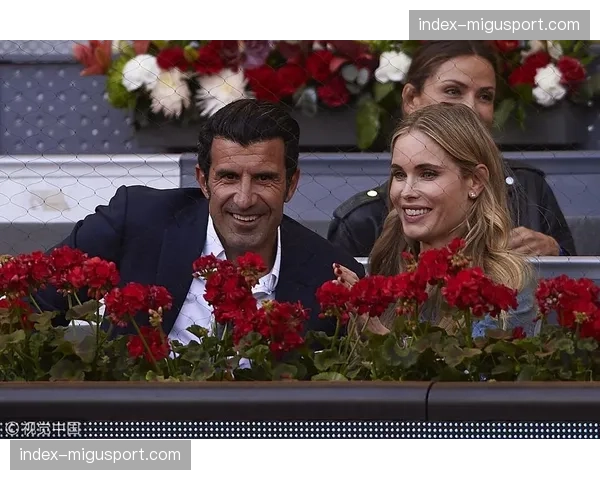 “传中大师”展览在马德里开幕，回顾华金、菲戈等名将经典时刻