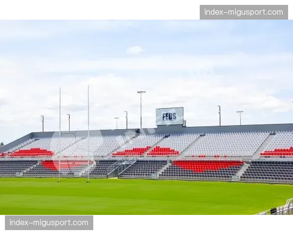 “新波尔多体育场建设工程延期,球队下赛季前半程将继续使用原有主场” “新波尔多体育场建设工程延期,球队下赛季前半程将继续使用原有主场”